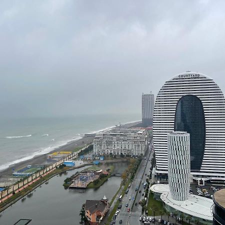 Orbi City Luxury Suite บาทูมิ ภายนอก รูปภาพ