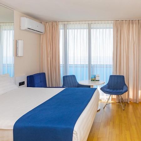 Orbi City Luxury Suite บาทูมิ ภายนอก รูปภาพ