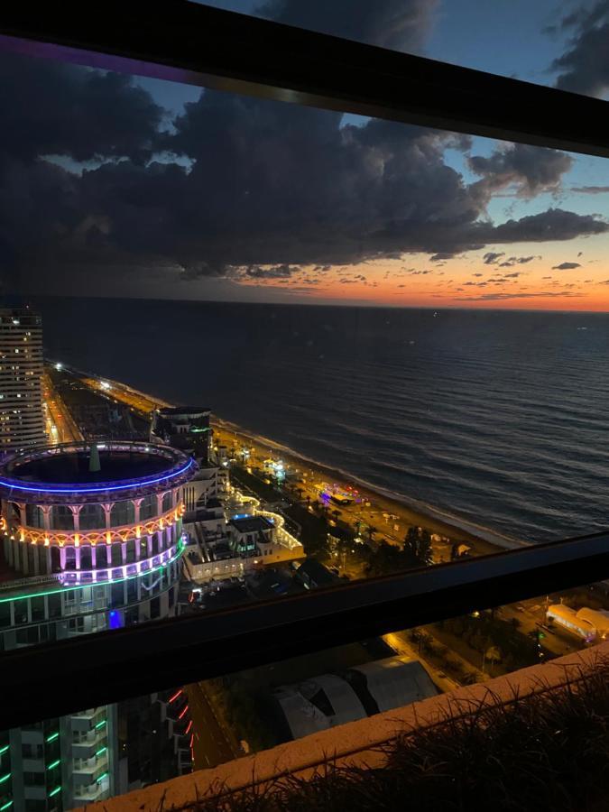 Orbi City Luxury Suite บาทูมิ ภายนอก รูปภาพ
