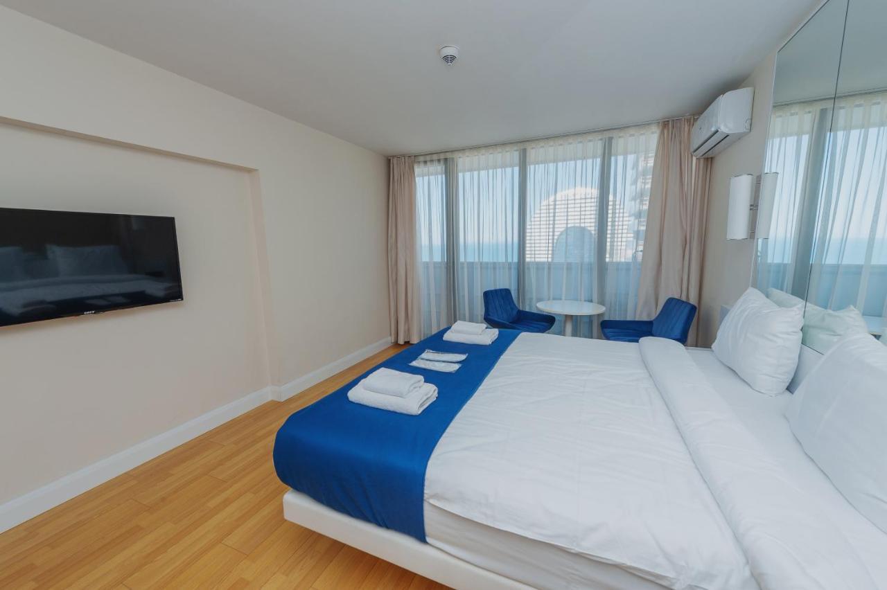 Orbi City Luxury Suite บาทูมิ ภายนอก รูปภาพ