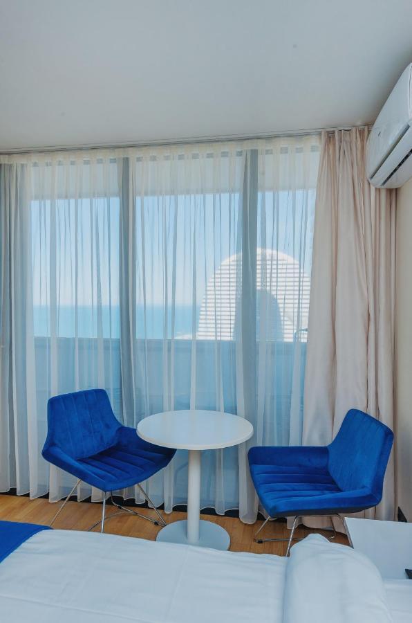 Orbi City Luxury Suite บาทูมิ ภายนอก รูปภาพ