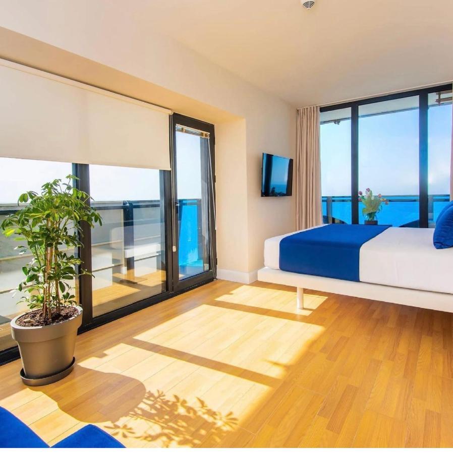 Orbi City Luxury Suite บาทูมิ ภายนอก รูปภาพ