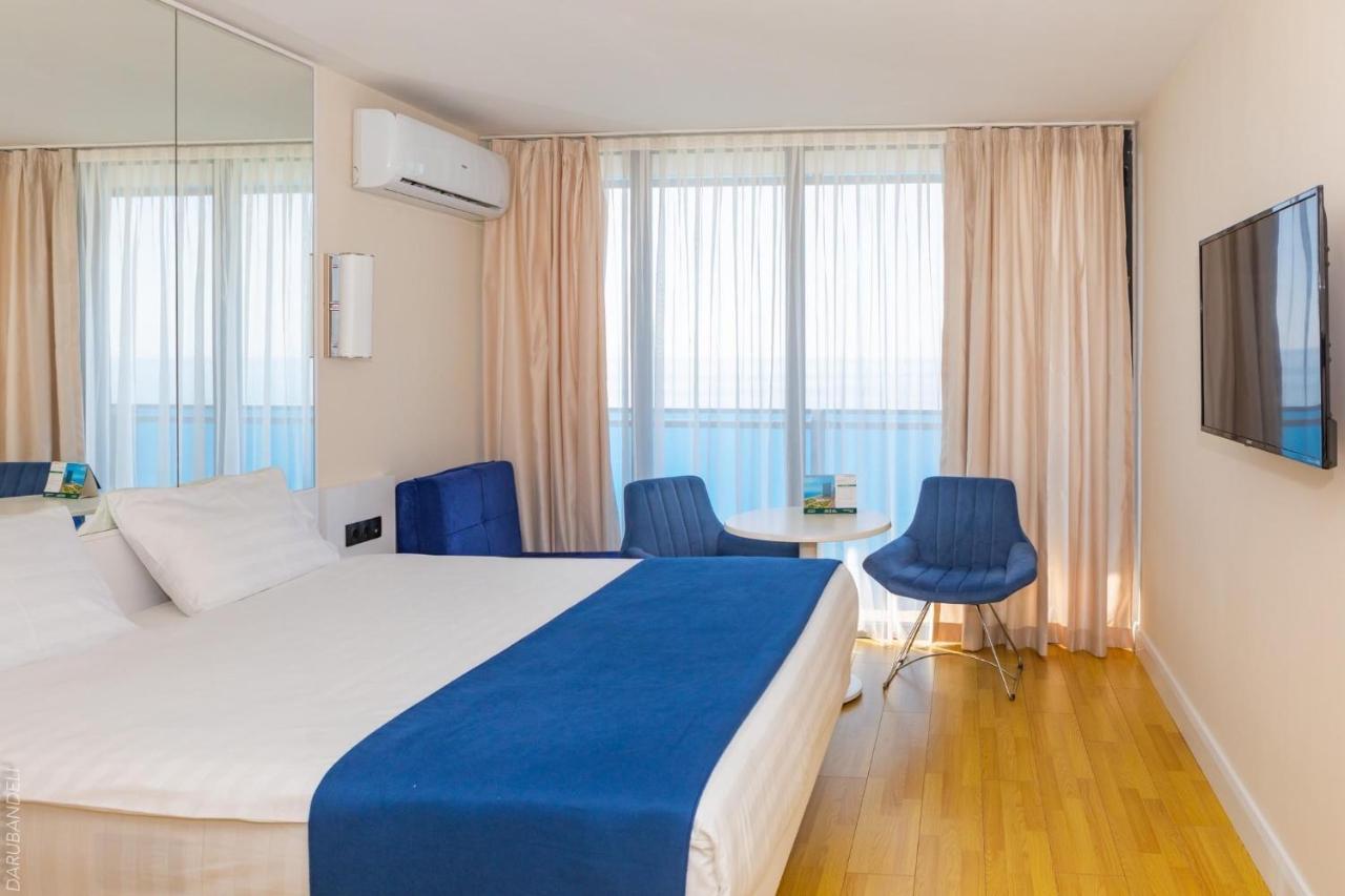 Orbi City Luxury Suite บาทูมิ ภายนอก รูปภาพ