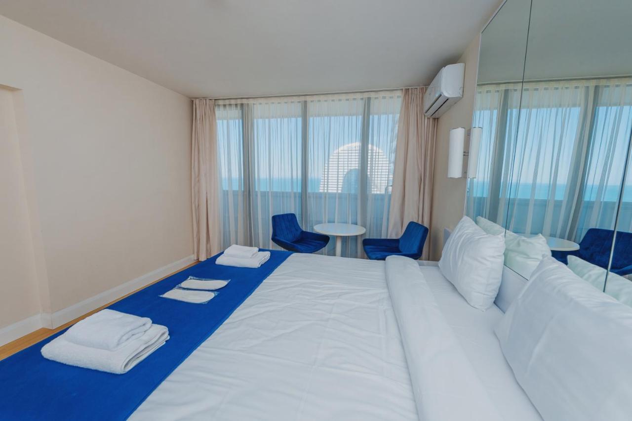 Orbi City Luxury Suite บาทูมิ ภายนอก รูปภาพ